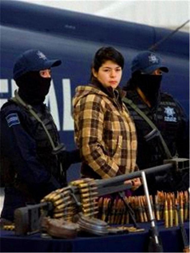 墨西哥女毒枭漂亮且狠辣，揭秘女毒枭们“杀人饮血”的生活