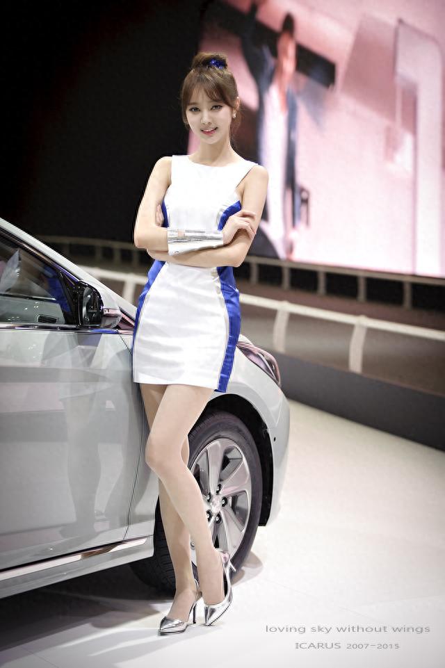 韩国车展上的车模小姐姐集锦（2）你喜欢哪位呢？
