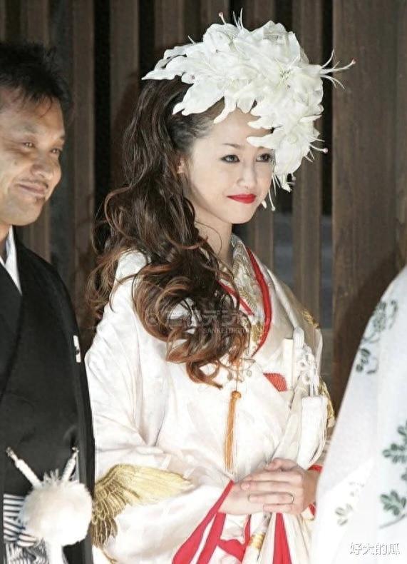 被誉为“亚洲第一美女”，自甘堕落被曝援交？一次和丈夫同房50万