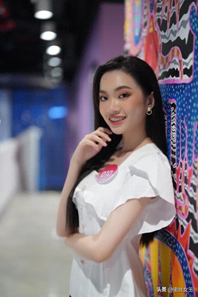 6名18岁的越南小姐选手介绍
