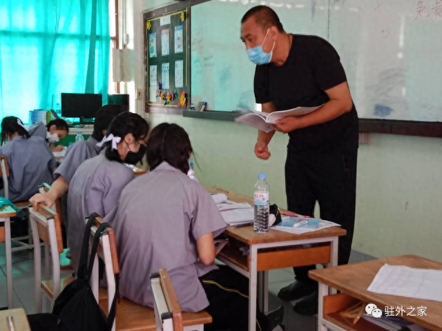 疫情下为爱奔赴，在泰国当中文老师是种什么体验？