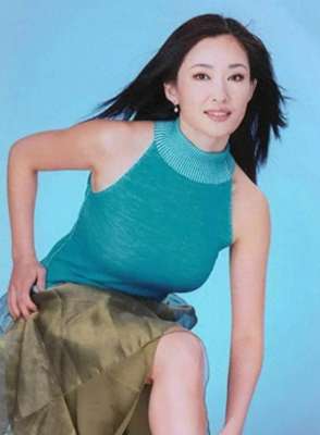 最大胆日本美女鲍(演员盖丽丽：25岁爆红，因“哺乳戏”退圈，如今是张嘉译海清老板)