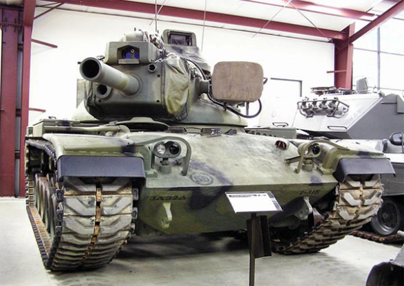 美国迷恋导弹不能自拔，搞出丑陋无比的导弹坦克，遭苏联同行教训