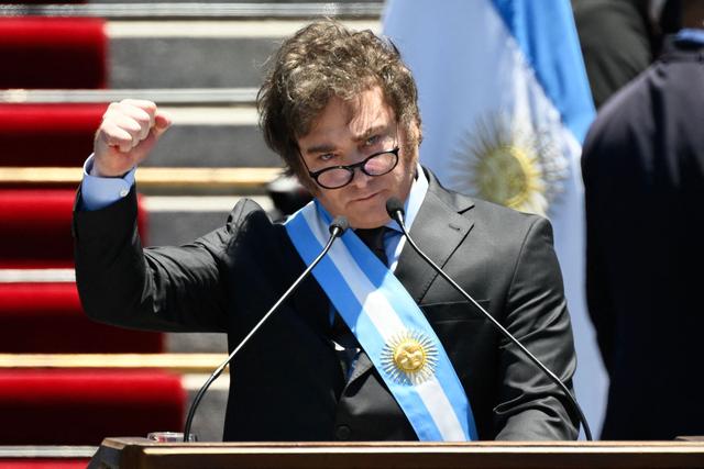 资金短缺、物价飞涨，阿根廷11个省宣布进入经济紧急状态