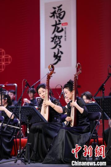 （新春走基层）中国广播民族乐团“中国经典名曲元宵音乐会”在贵阳上演