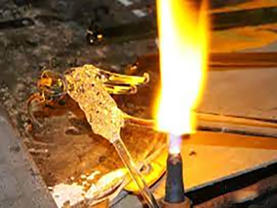 毛主席水晶棺： 2000°高温烧制、99%的纯度，为何至今无人能复制？