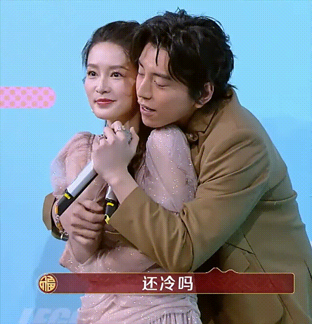 “袭胸、摸腿”,借拍戏之名揩油,内娱的“假戏真做”有多可怕?