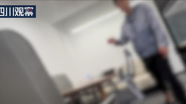 成都私人影院亲嘴摸胸行为引争议,网友:少管闲事,多关注民生