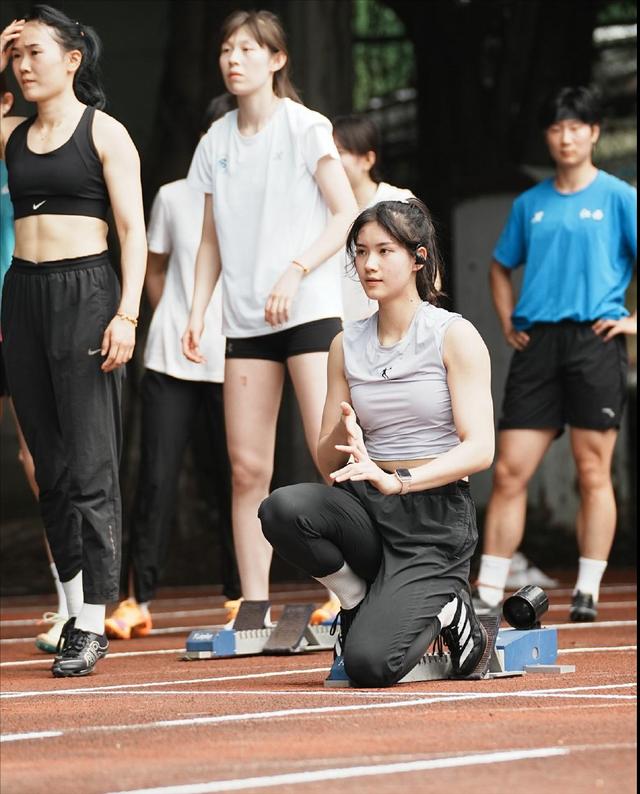 体坛颜值天花板夏思凝,170cm黄金腿臀比,颜值与实力并存