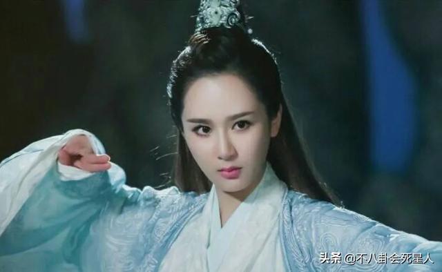 5位长相土气的女星,大刀阔斧下狠手,一步步将自己变成大美女