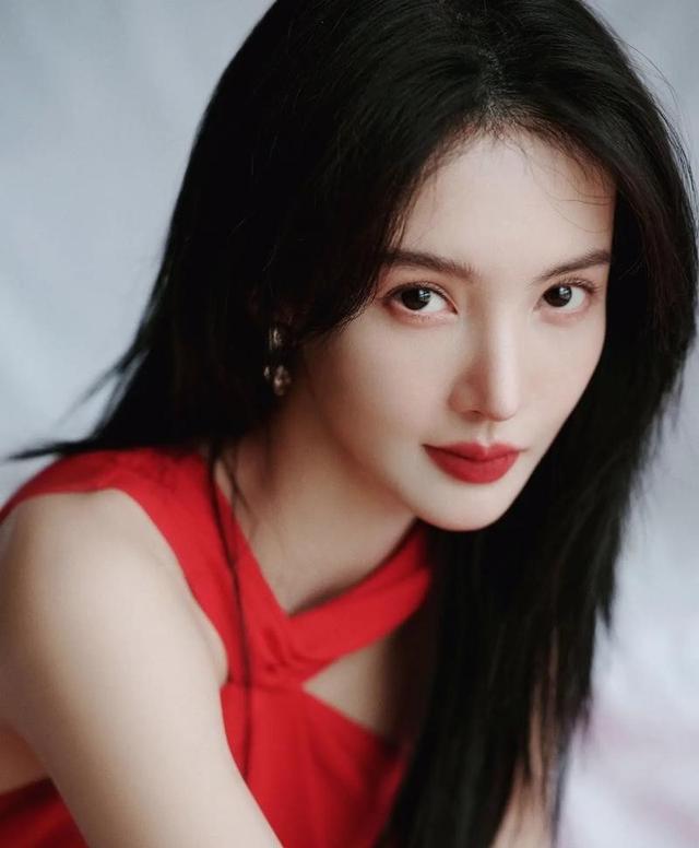五官有瑕疵,却坚持零整容,这5位女星照样美得倾国倾城