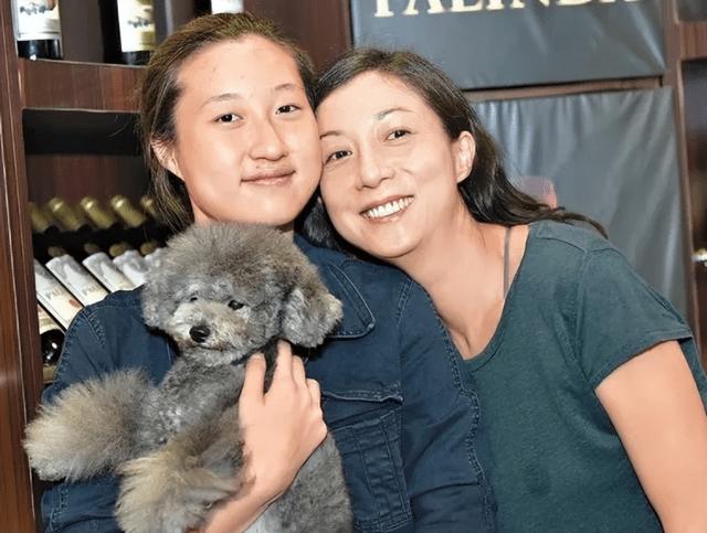 10位港圈“短发女神”,个个一眼万年,有人退圈让人遗憾