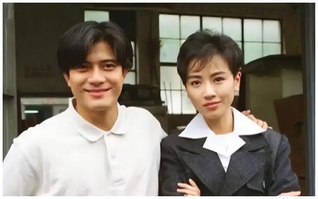 10位港圈“短发女神”,个个一眼万年,有人退圈让人遗憾
