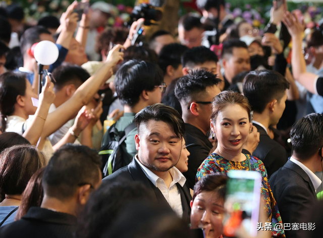 香港这一夜,马明吴卓羲帅气有型,蔡思贝清纯,阵容堪比TVB台庆