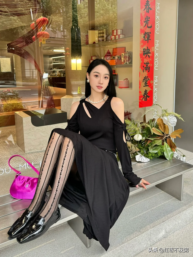 18套春夏丝袜穿搭,魅惑男人的秘密武器,愉悦自己的必备单品!