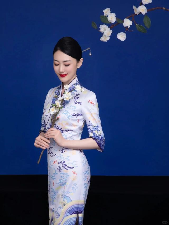 网红主播的空乘制服组图,看起来很美