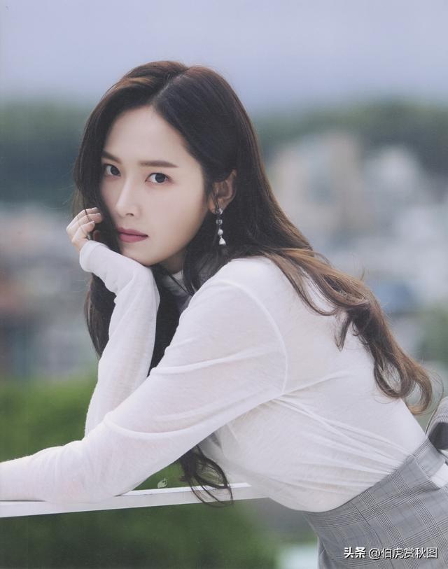 相当哇塞!娱乐圈顶流Jessica郑秀妍写真赏、性感妩媚腿长腰细