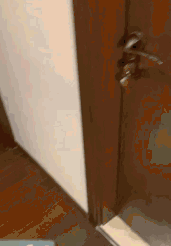 搞笑GIF:可性感可清纯的美女,爱了爱了