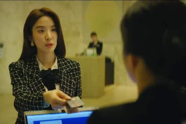 张娜拉主演《VIP》:办公室抓“小三”狗血剧?追了才知韩国女性处境的艰难