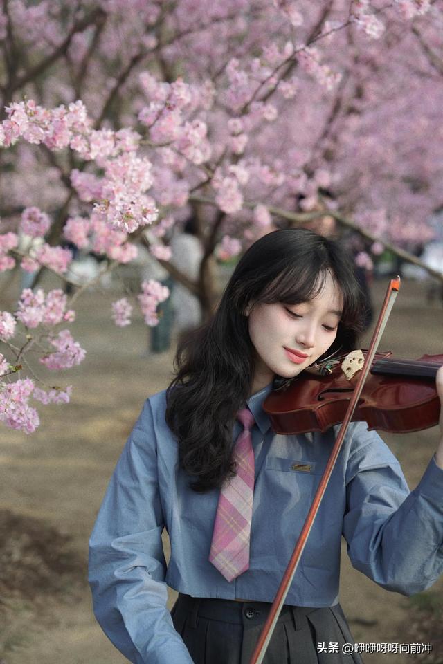 东南大学的绝色校花:工科才女、音乐达人、麻将高手