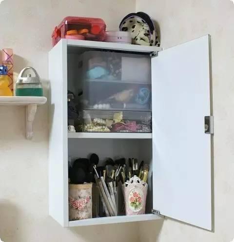 日本妹子超强化妆品收纳术!终于又能看见我的梳妆台了……