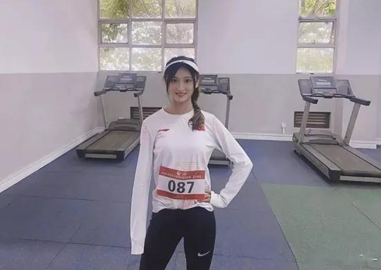 跑步女神李美珍:李芷萱的小师妹,全马PB237,颜值实力俱全