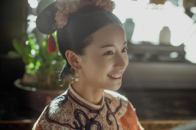 别只吹捧樱桃小口!这8个大嘴美女,有的性感撩人,有的清纯如水