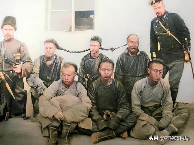 1834年,晚清美女被卖到美国,身着旗袍露出小脚,25美分随意观看