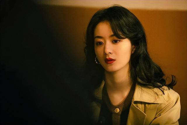 “小方脸”才是真抗老,这些拒绝“削骨”女明星,岁数越大越好看