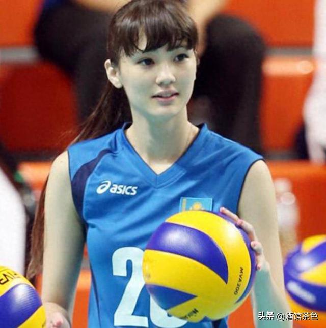 排坛女神萨宾娜:身高1米82,高颜值身材完美,嫁迪拜富豪后退役