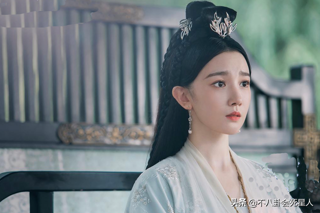 5位长相土气的女星,大刀阔斧下狠手,一步步将自己变成大美女