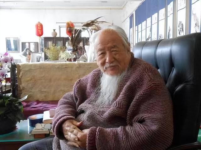 侗族少女石奶引:因长相太美被印上1元人民币上,却领低保16年