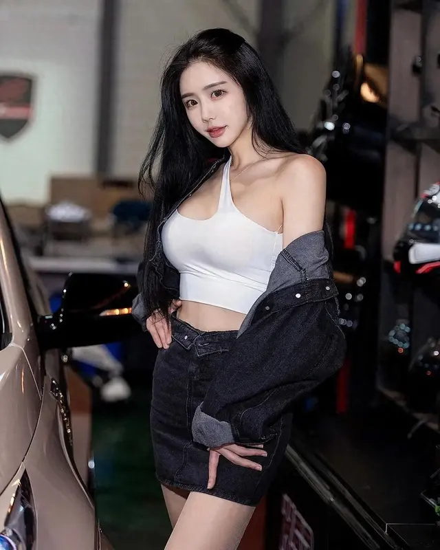 韩国第一车模!甜美的外形,性感的身材,根本顶不住!