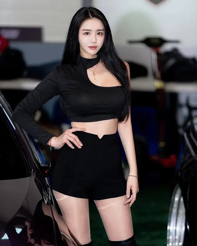 韩国第一车模!甜美的外形,性感的身材,根本顶不住!