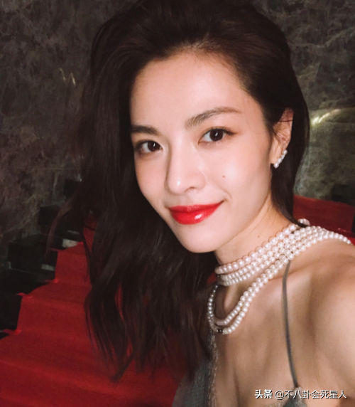 5位长相土气的女星,大刀阔斧下狠手,一步步将自己变成大美女