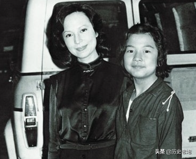 狄娜:香港艳星,真人版007女间谍,为中国航天事业投入全部身家