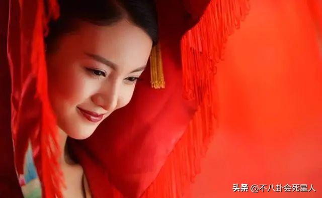 5位长相土气的女星,大刀阔斧下狠手,一步步将自己变成大美女