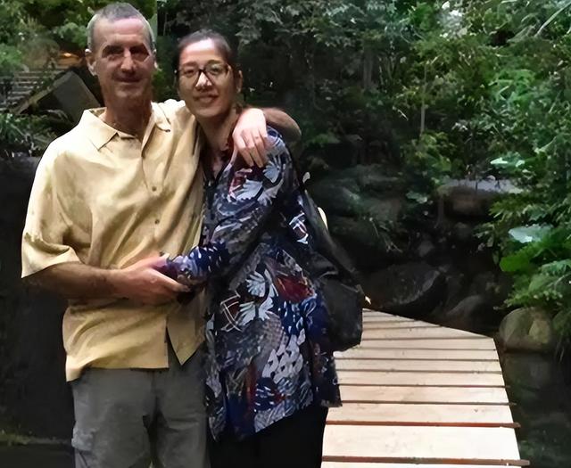 她被称为女排第一美女,离婚后嫁给美国人,今56岁生活滋润