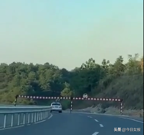 两妙龄女子宝马车顶划拳视频火了!不是“好嗨哟”是“超危险”!