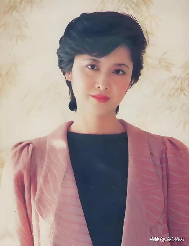 北京美女明星:颜值与才华共璀璨