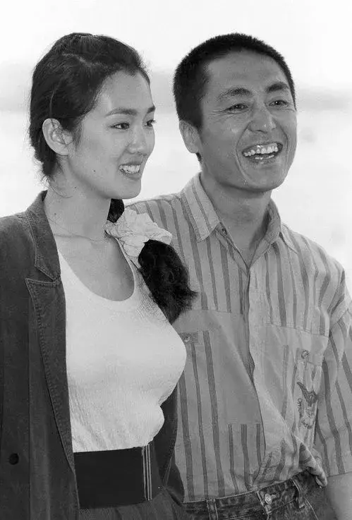 “土妹”陈婷:18岁跟了张艺谋,无名无分伺候11年,现终于成赢家