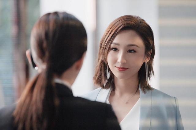 因性感身材频出负面新闻!TVB知名女星压力大曾想轻生:好不开心