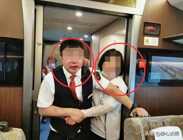 湖北年轻女子“一丝不挂”大闹高铁,当众表演全裸劈叉,惊呆乘客