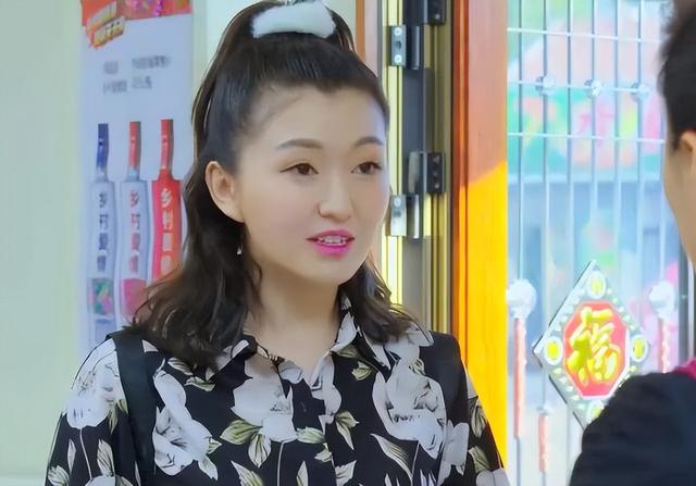 《乡村爱情》中身材最好的女人,脸长腿更长,性格优柔寡断