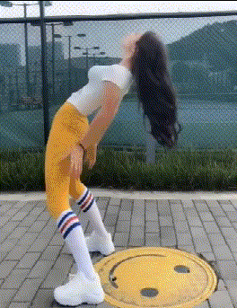 美女秦岚的绝色魅影!她优雅靓丽魔鬼身材性感火辣