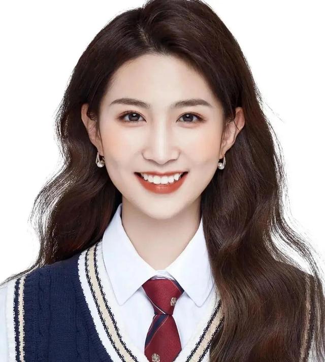 东方卫视10位美女主持人,陈辰、冯琳、司雯嘉,你喜欢哪位主播