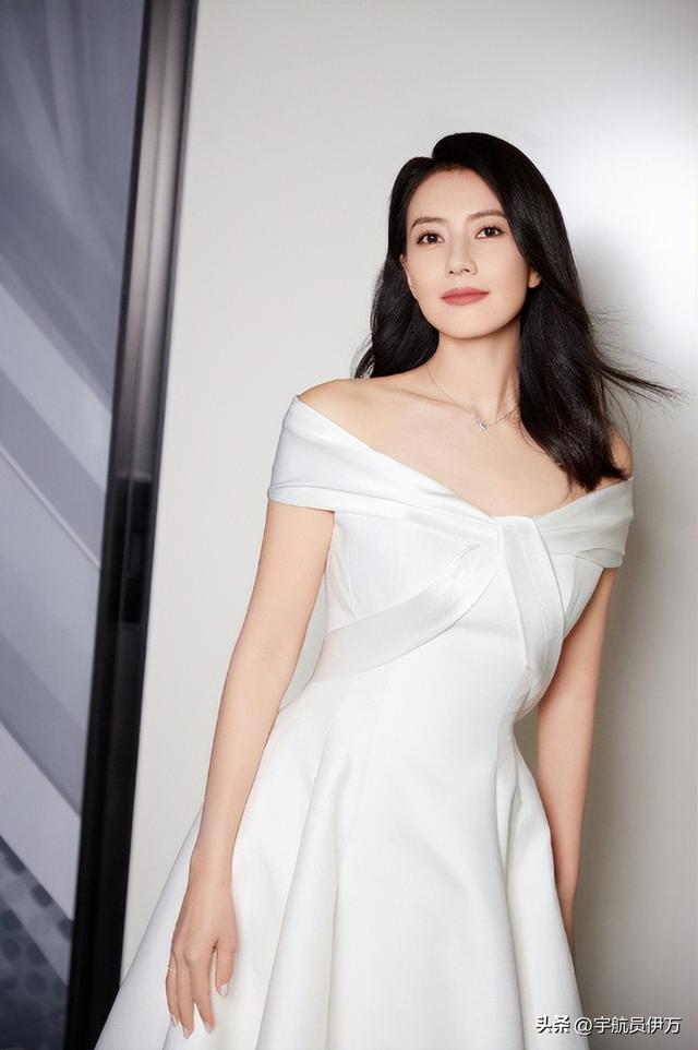 明明长得风情万种,却演土掉渣的“丑女”,这5位女星谁更辣眼睛