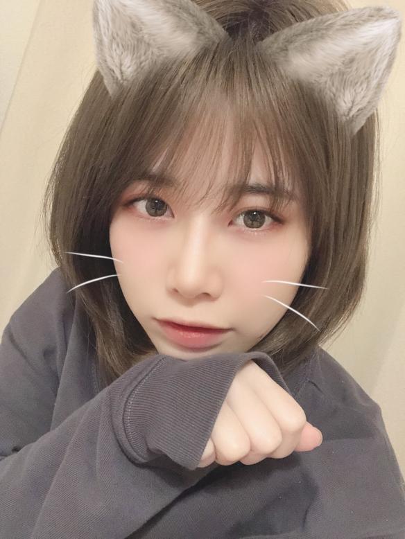 丰满车灯夺人眼球!日本正妹偶像 奥津マリリ 美照赏