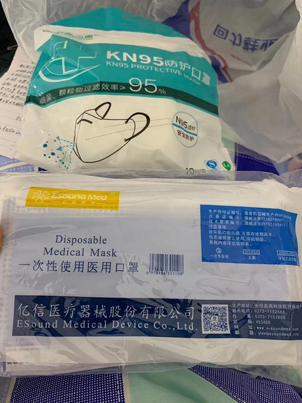 感染新冠肺炎哺乳期妈妈:我在方舱用吸奶器,护士为我制遮挡