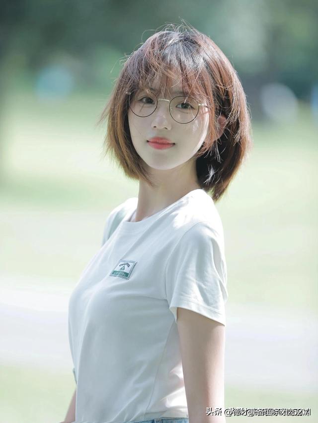 扬州大学校花颜值逆天,甜美气质秒杀众人,初恋感让人沉醉